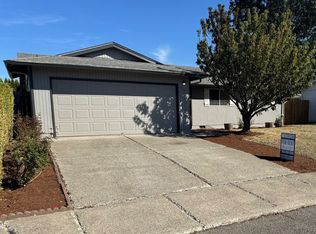 932 Chickadee Ct NE, Salem, OR 97301