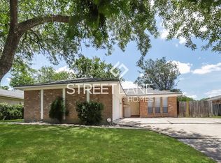 7143 Longvine Dr, Houston, TX 77072