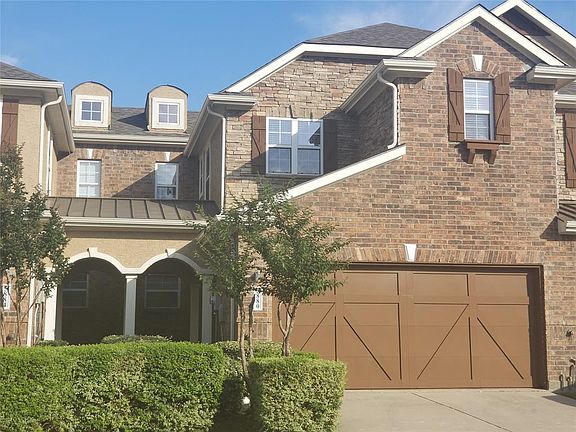 2nd image of 5880 Clearwater Dr