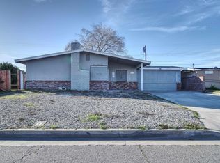1556 E Avenue Q11, Palmdale, CA 93550