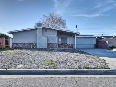 1556 E Avenue Q11, Palmdale, CA, 93550