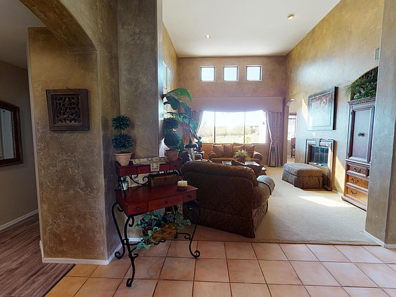 4th image of 6261 N Calle Del Venado