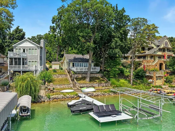 6955 Wn Lake Gage Dr, Angola, IN 46703