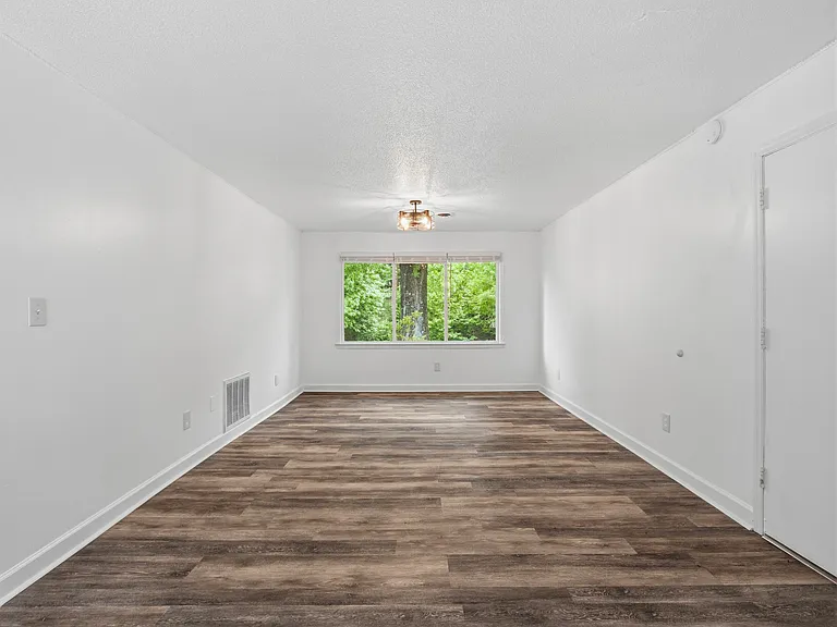 528 River Oak Dr — Photo 15