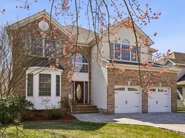 11 Windemere Ct, Hanover Twp., NJ 07981