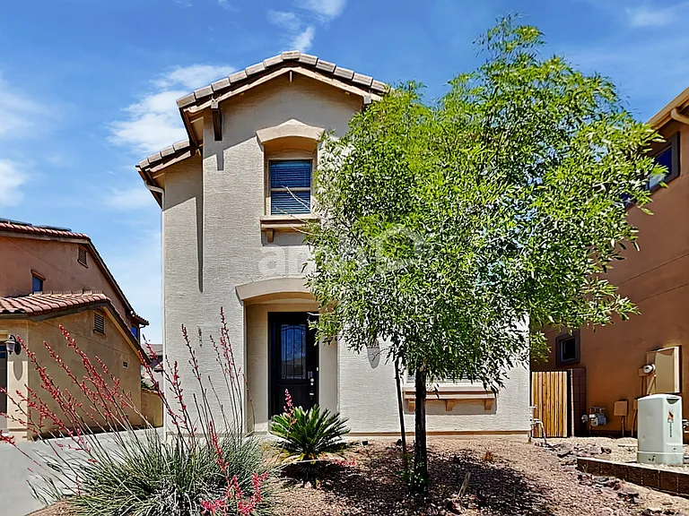 14584 W Maui Ln — Photo 1