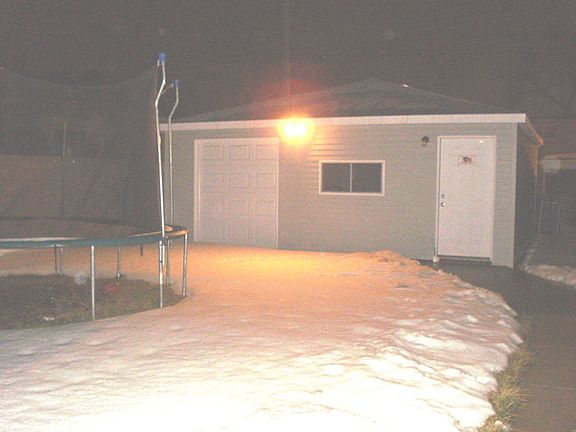 4th image of 4918 S La Crosse Ave