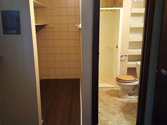 5th image of 877 N 26th St APT 101