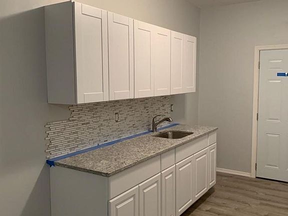 2nd image of 257-263 S 52nd St #261