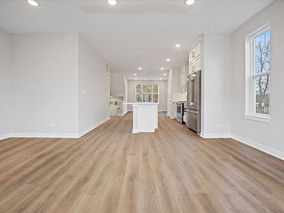 5th image of 184 Eli Ct