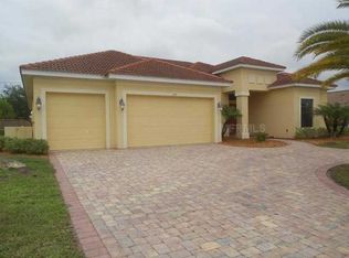 353 Blackbird Ct, Bradenton, FL 34212