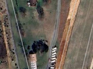 23300 Whites Ferry Rd, Dickerson, MD 20842