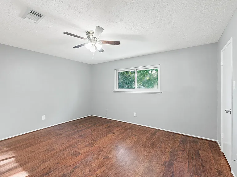 1363 Westgreen Blvd — Photo 18