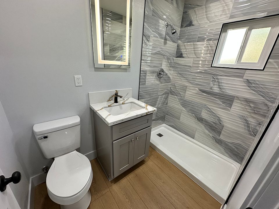 Fully renovated bathroom