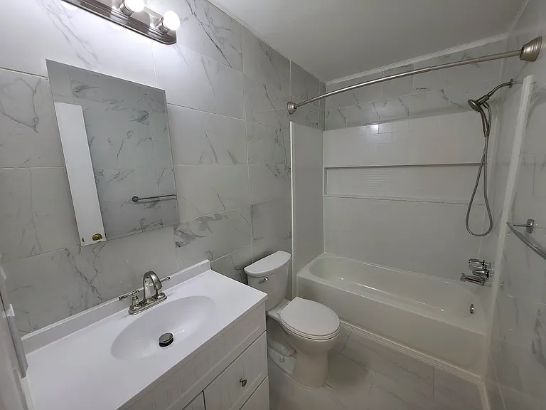 114 Van Buren Rd #4 — Photo 9