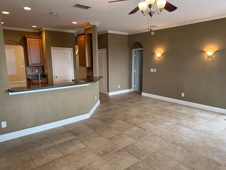 34314 Tuscany Ave — Photo 12