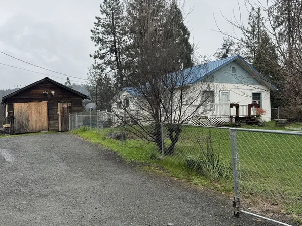 295 Mountain View St, Weaverville, CA 96093