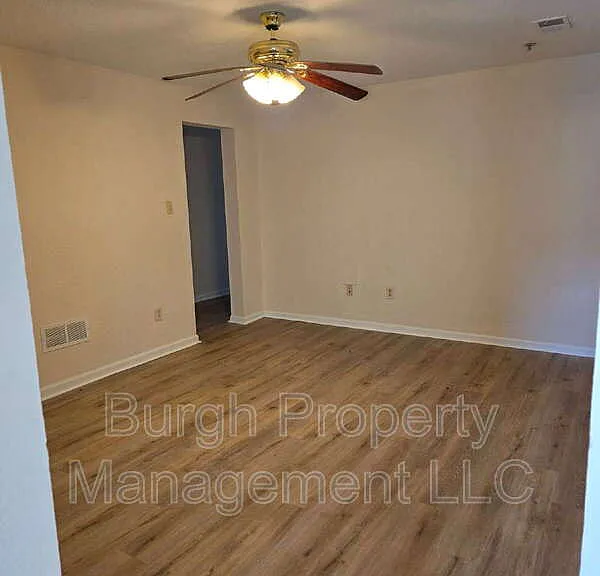 116 W 8th Ave #4B — Photo 6