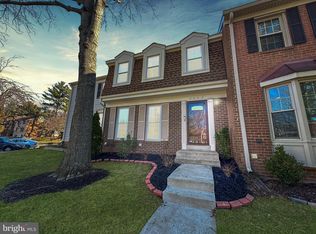 2903 Village Spring Ln, Vienna, VA 22181