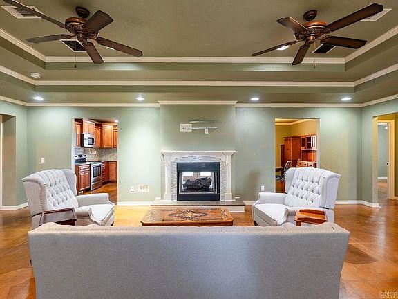 3rd image of 270 Lacy Ln