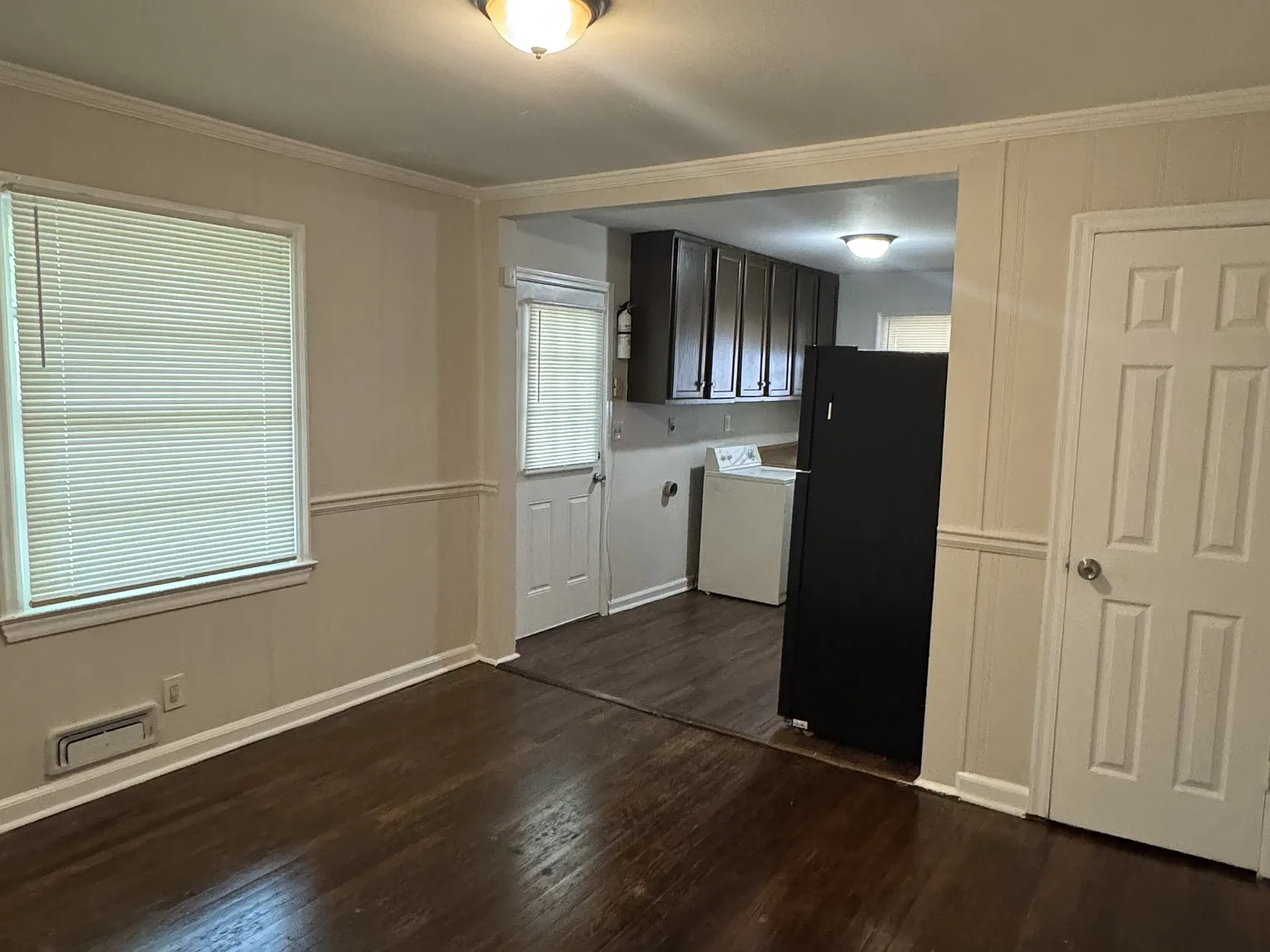 323 Bromack Drive Southeast - 1 — Photo 4