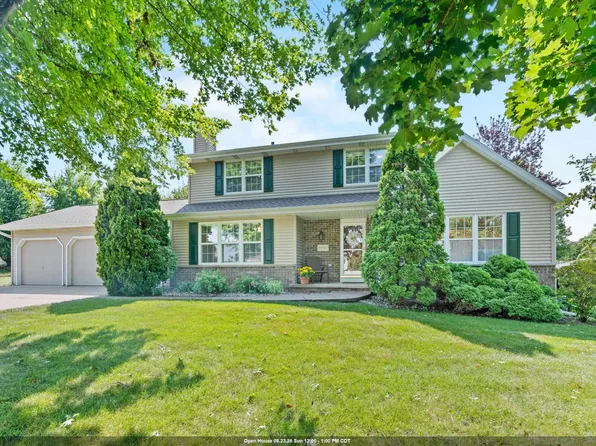 N1357 Tuckaway Ct, Greenville, WI 54942