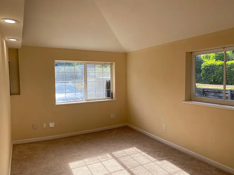 15520 32nd Ave NE — Photo 12