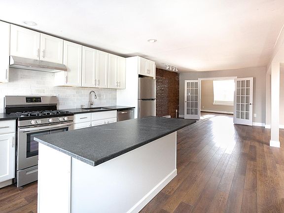 5th image of 120 Main St #3