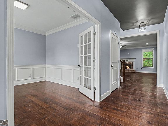 4th image of 3220 Harmony Hill Trce