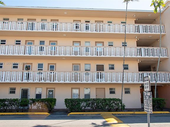 2nd image of 505 E Dania Beach Blvd #4-2E