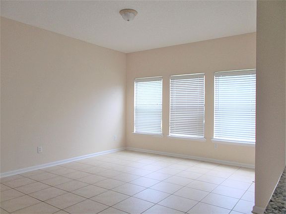 5th image of 16 Hannah Cole Dr