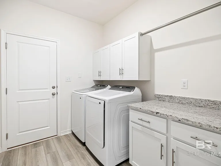 23828 Dominus Dr — Photo 38