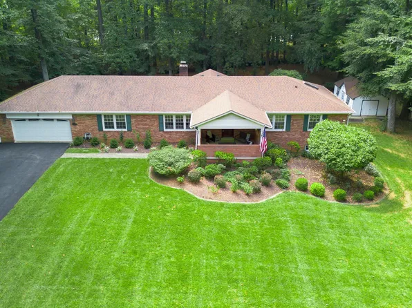 11221 Bellmont Dr, Fairfax, VA 22030