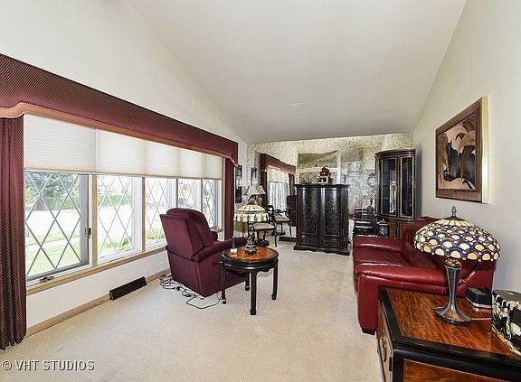 2nd image of 4921 W 105th Pl