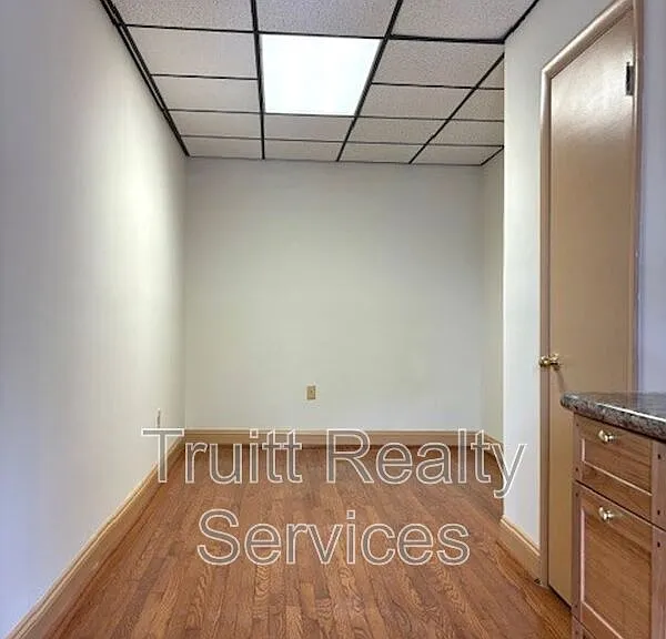 1319 Pennsylvania Ave S #E-2 — Photo 7