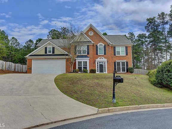 4th image of 770 Cirrus Dr