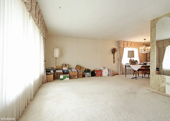 3rd image of 6825 N Dowagiac Ave