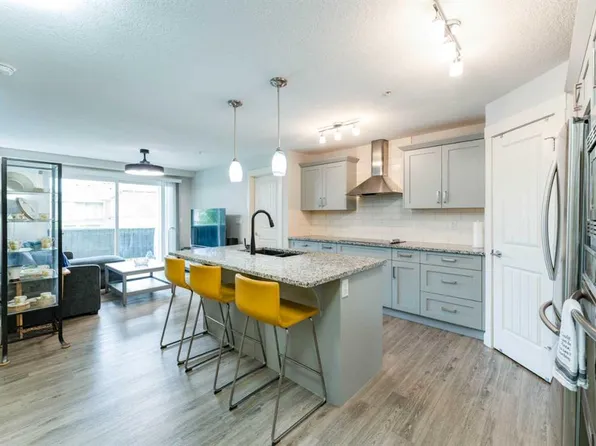 130 NE Auburn Meadows Vw SE #207, Calgary, AB T3M 2P3