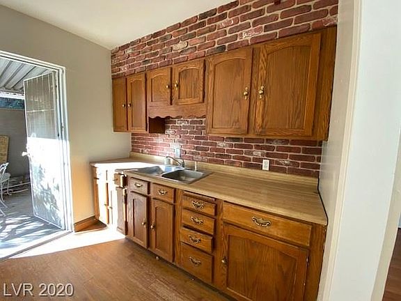 4th image of 1619 Thelma Ln #1