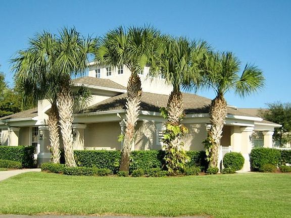 3rd image of 1330 Hampton Park Ln