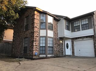 300 Saddle Rock Ct, Irving, TX 75063