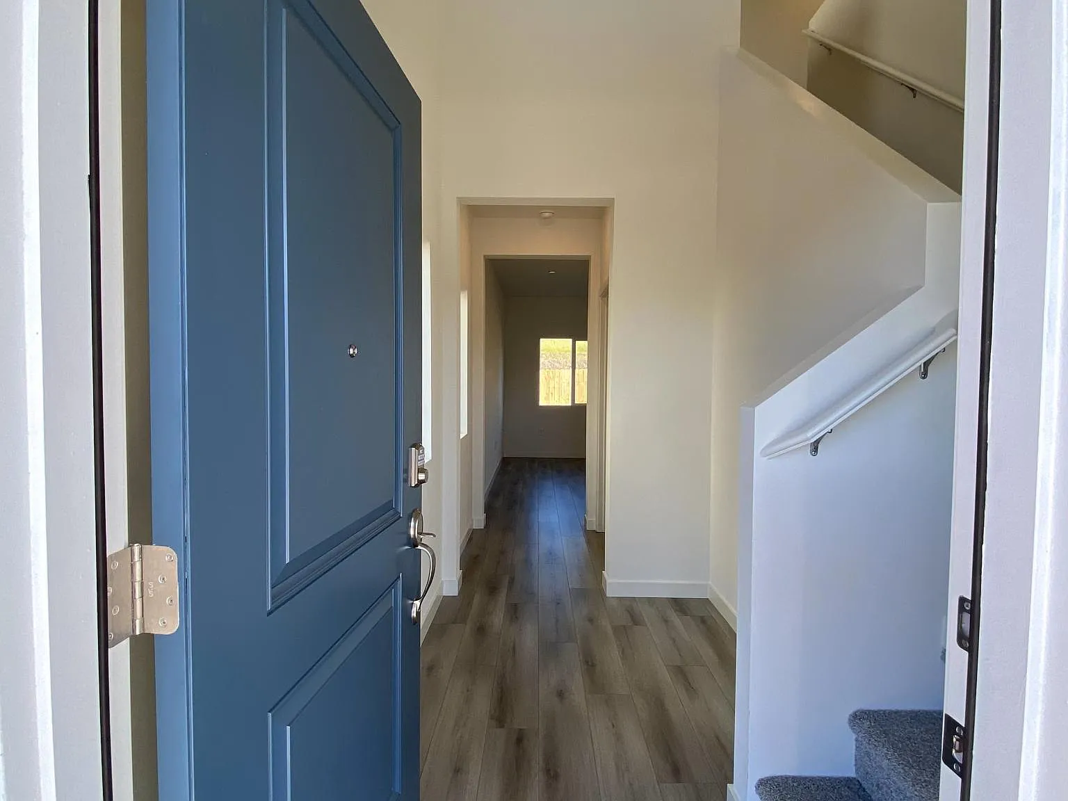 3 bed, 1547 sqft, $2,499 — Photo 3