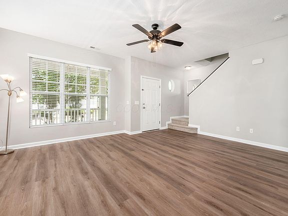 4th image of 7851 Ashenden Dr