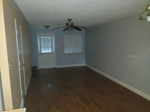 5th image of 1520 Adams Cir E