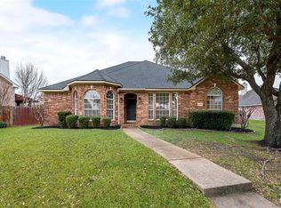 2406 Tallowtree Dr, Rowlett, TX 75089
