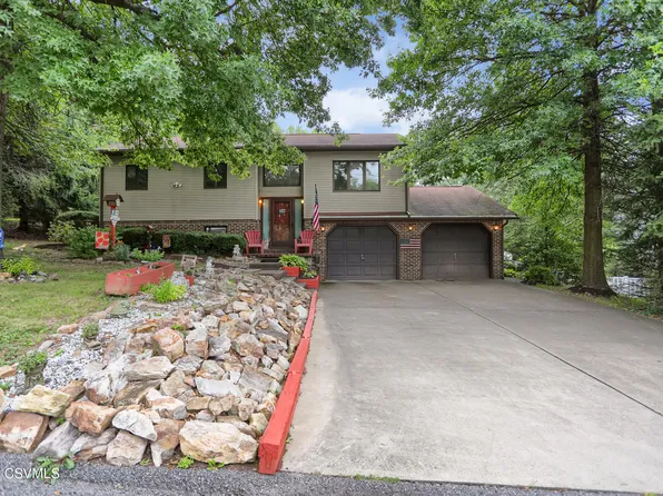 670 5th St, Northumberland, PA 17857
