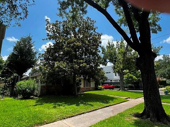 3rd image of 1609 Morse St