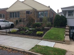 29 Roosevelt Ter, Bayonne, NJ 07002