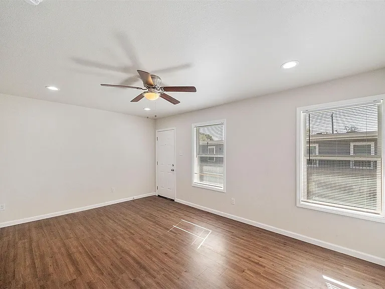 6403 Sloan St #1 — Photo 7