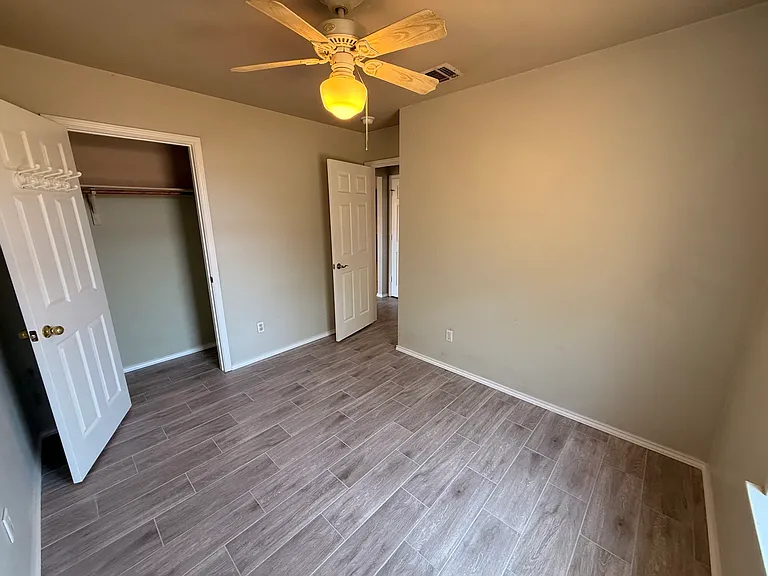 1235 Orchard Park Cir — Photo 10